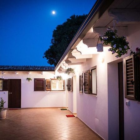 Masseria D'Aprile Castellaneta Eksteriør billede